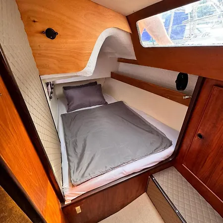 Farfalla Vintage Sailboat Hotel en barco Opatija